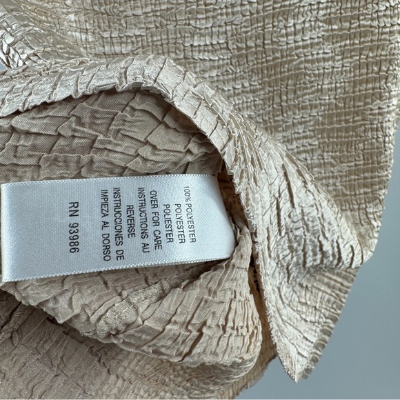 Casual Corner Satin Floral Crinkle Tank Top Size Medium Y2K - Picture 8 of 8